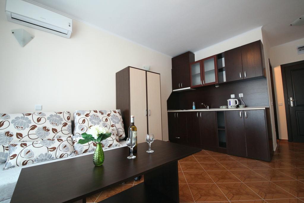 Saint Elena Apartcomplex 阳光海滩 外观 照片
